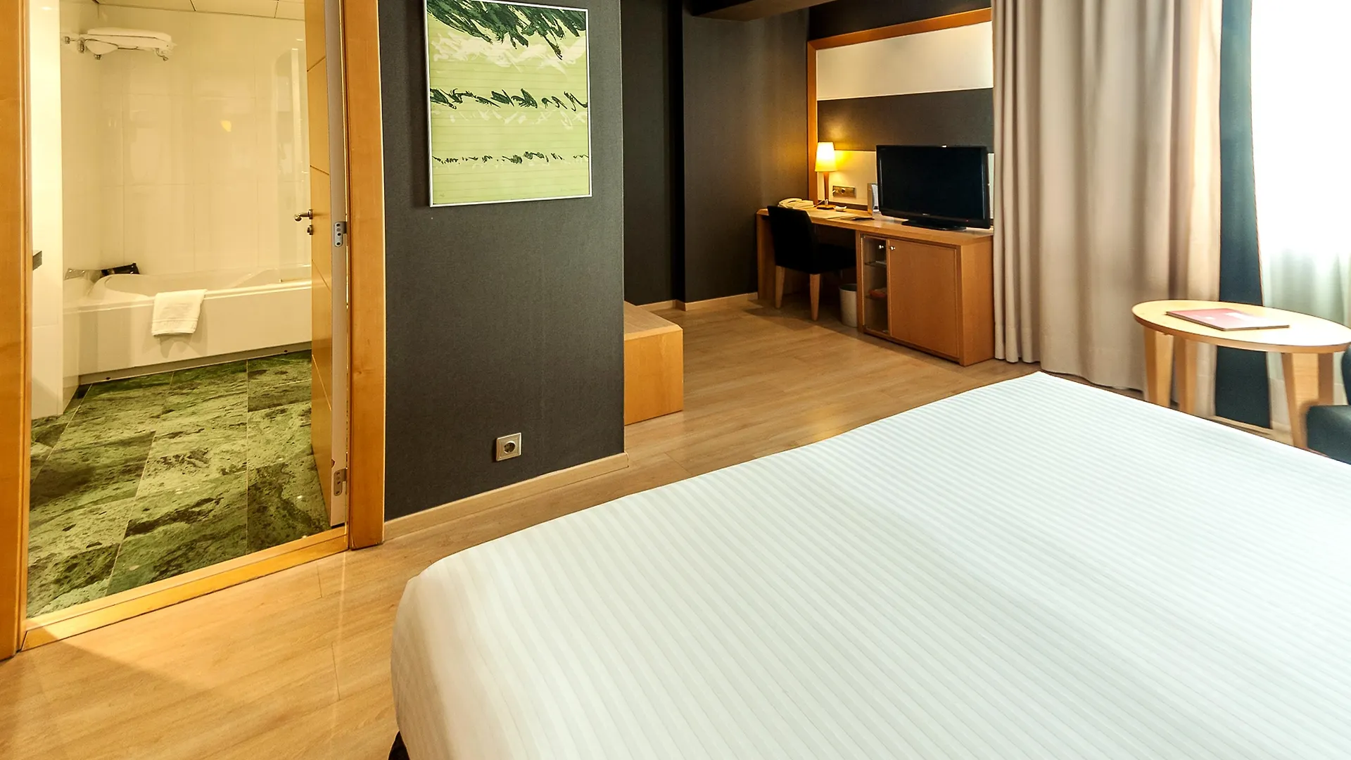 Hotel Barcelona Universal 4*,  Spain