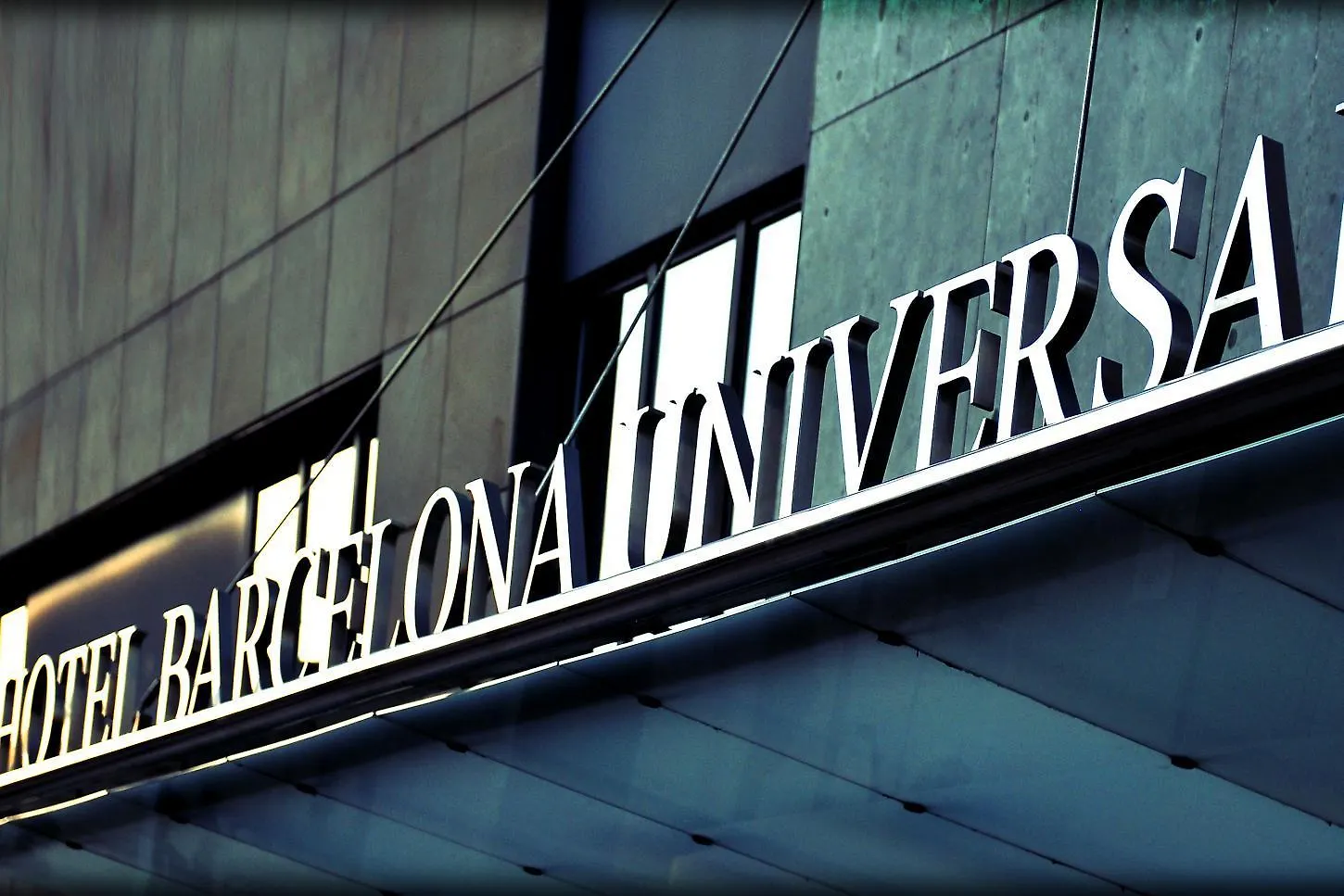 Hotel Barcelona Universal 4*,